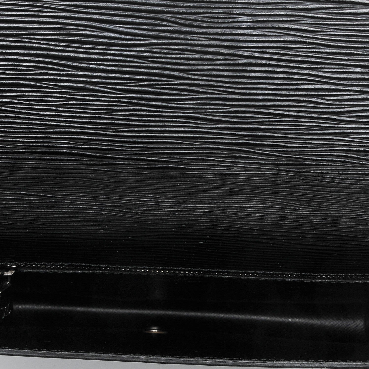 Louis Vuitton Epi Pochette Trapeze Black 5 of 6