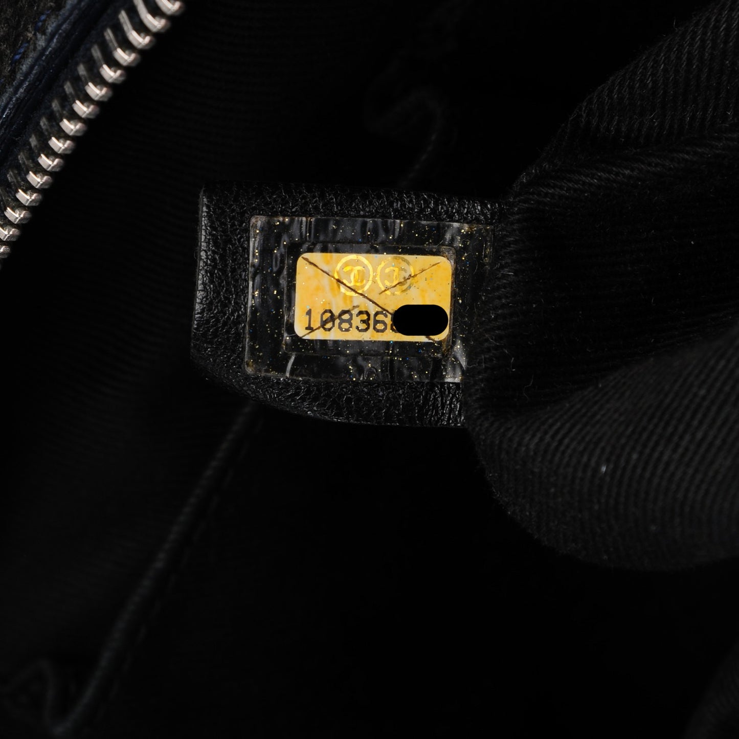Caviar Large Outdoor Hobo Black