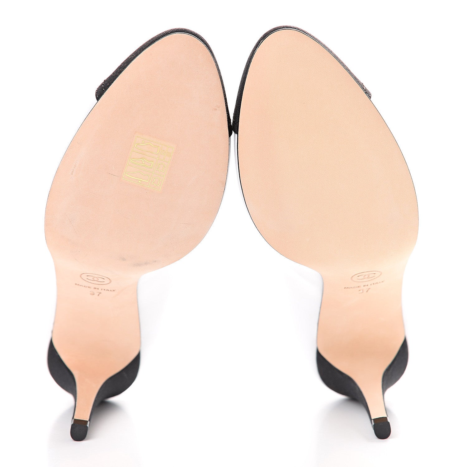 Chanel Lambskin Grosgrain Cap Toe CC Pumps 37 White Black 9 of 9