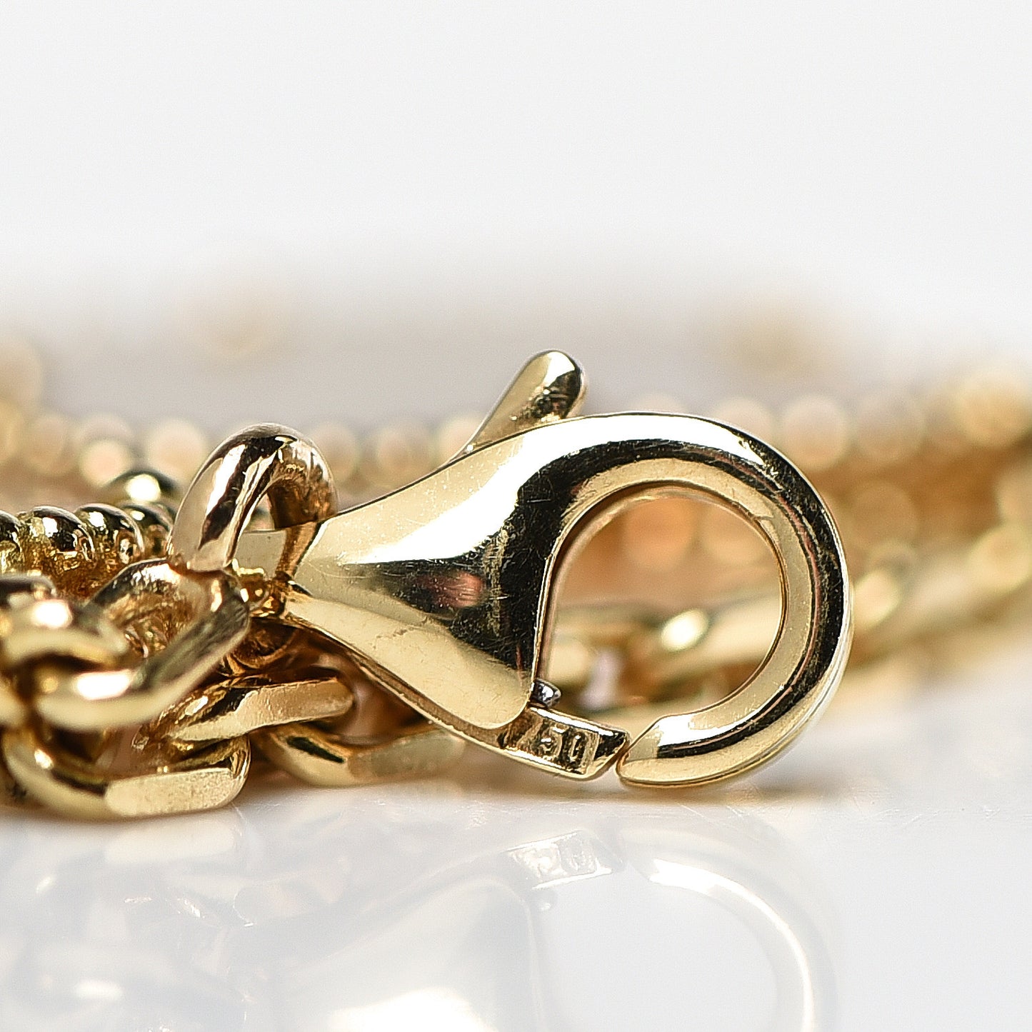 18K Yellow Gold Mother of Pearl 5 Motifs Magic Alhambra Bracelet