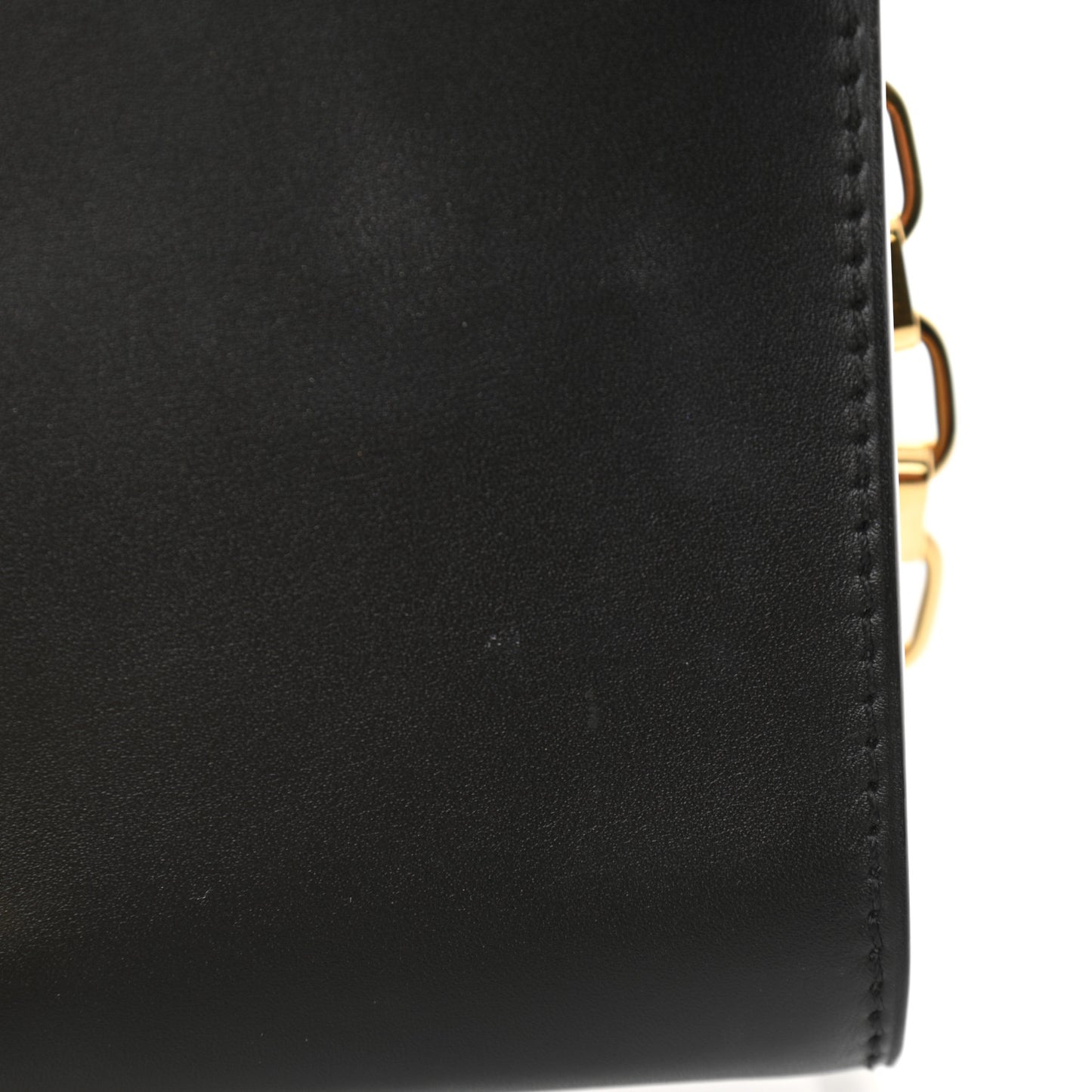 Calfskin Chain Louise GM Black