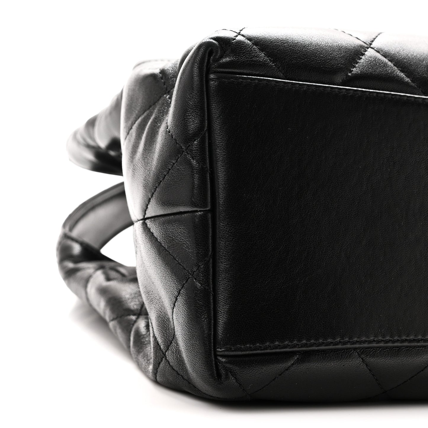 Shiny Lambskin Quilted CC Belt Shopping Bag Black