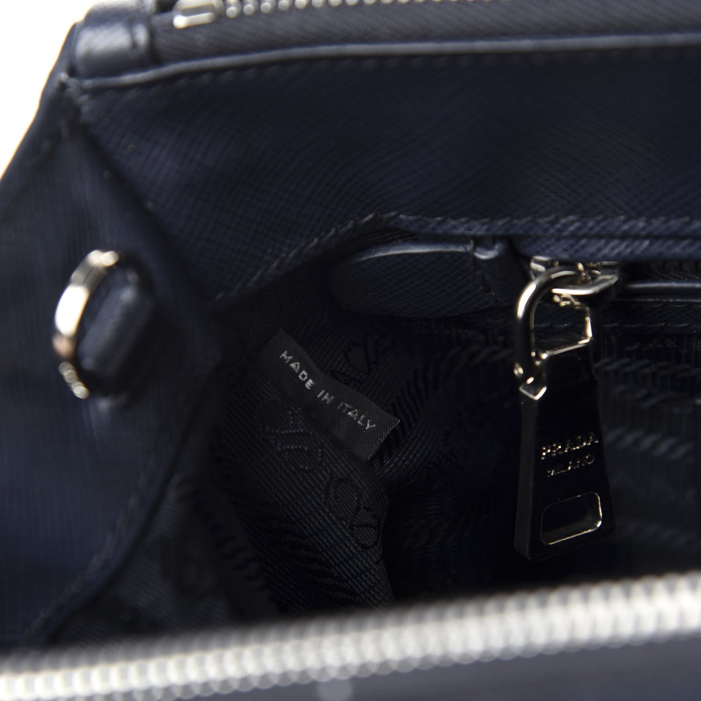 Saffiano Medium Galleria Double Zip Tote Baltico