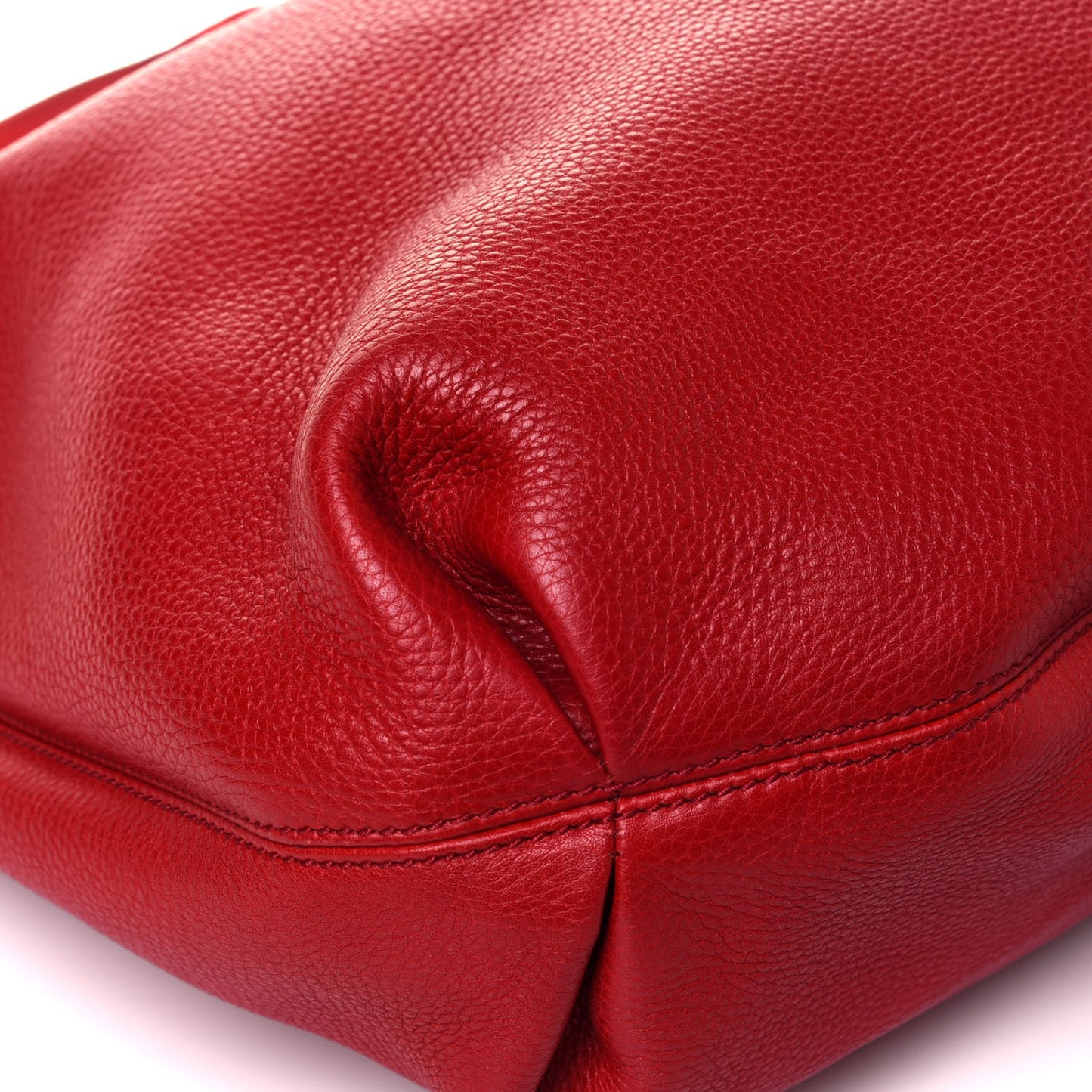 Pebbled Calfskin Large Soho Hobo Red