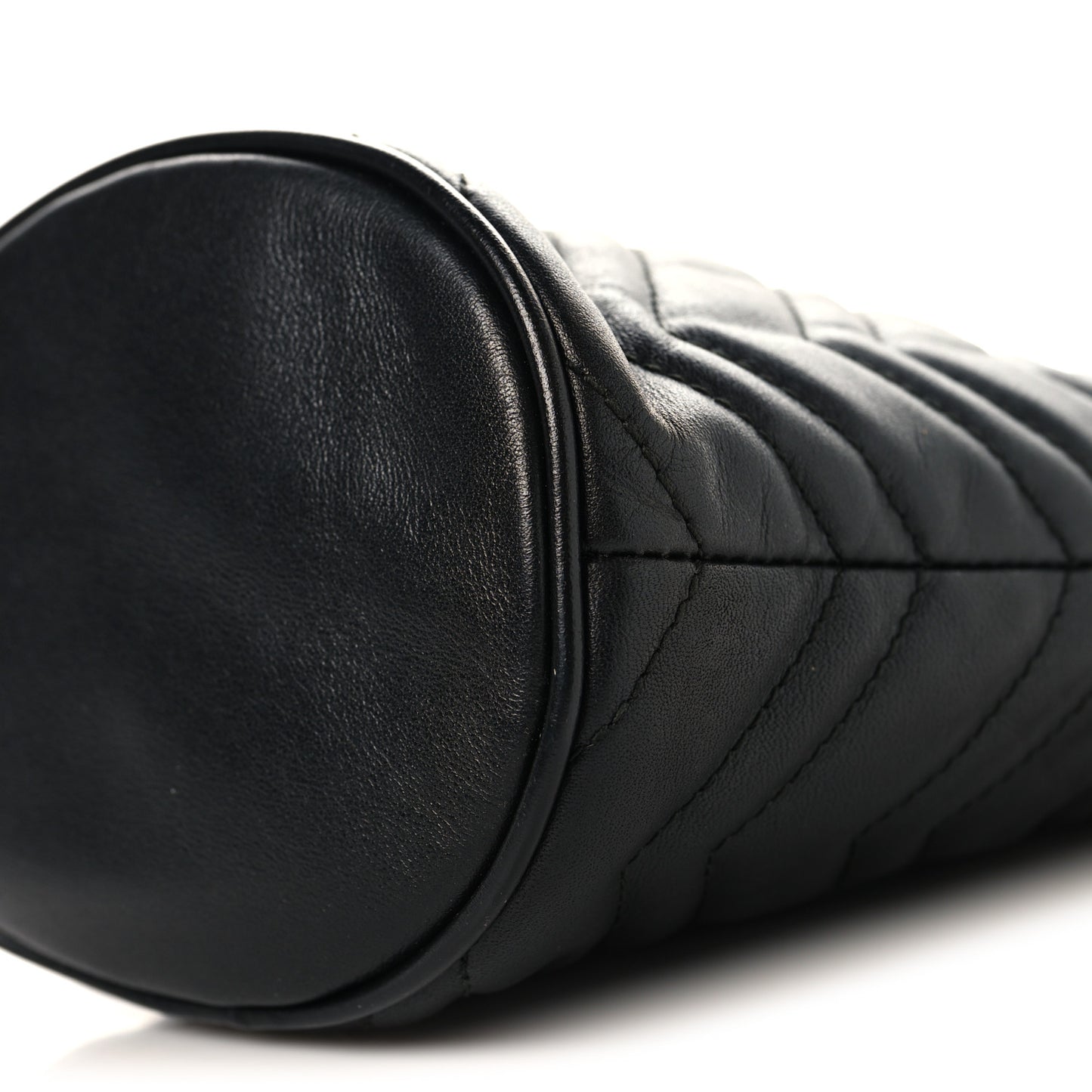 Calfskin Matelasse Mini GG Marmont 2.0 Bucket Bag Black