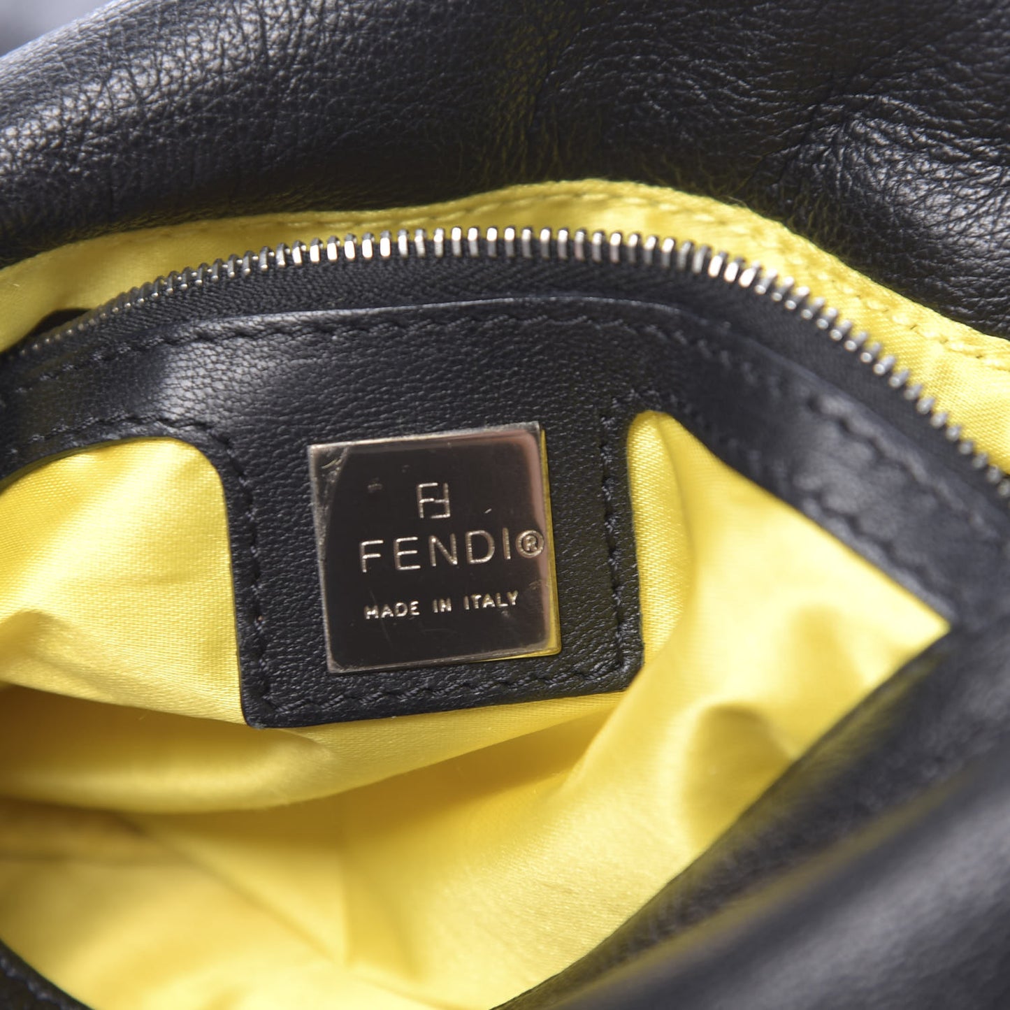 Calfskin Forever Mama Baguette Black