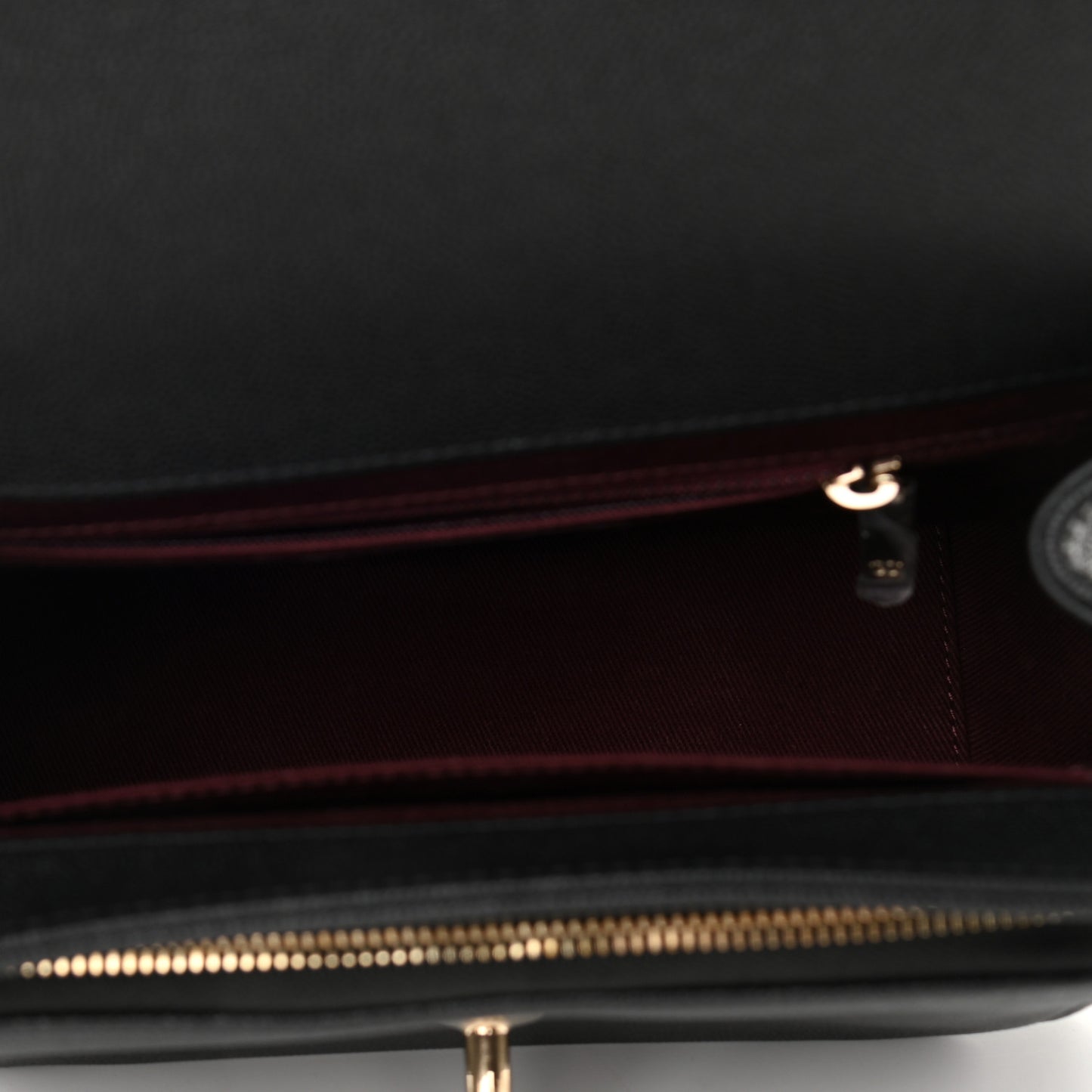 Caviar Quilted Medium Business Affinity Flap Black