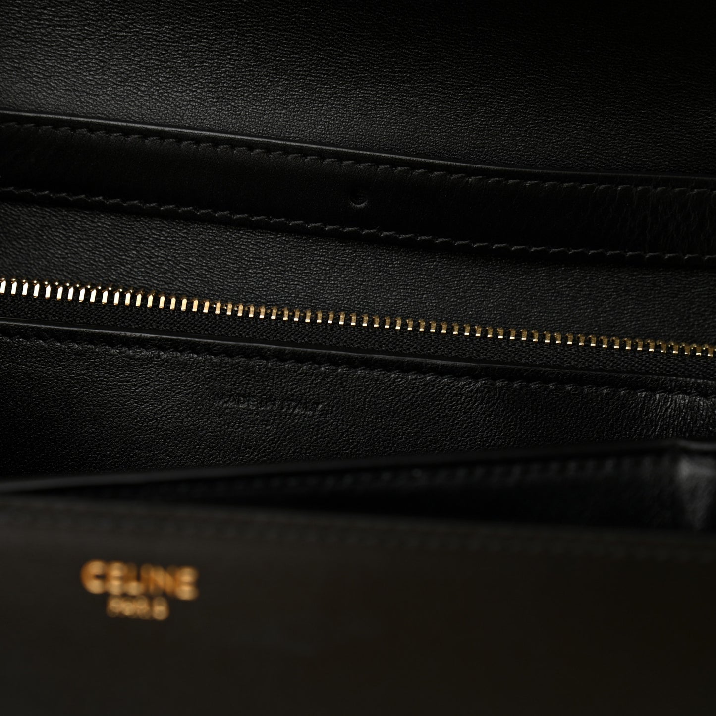 Box Calfskin Medium Classic Box Flap Bag Black