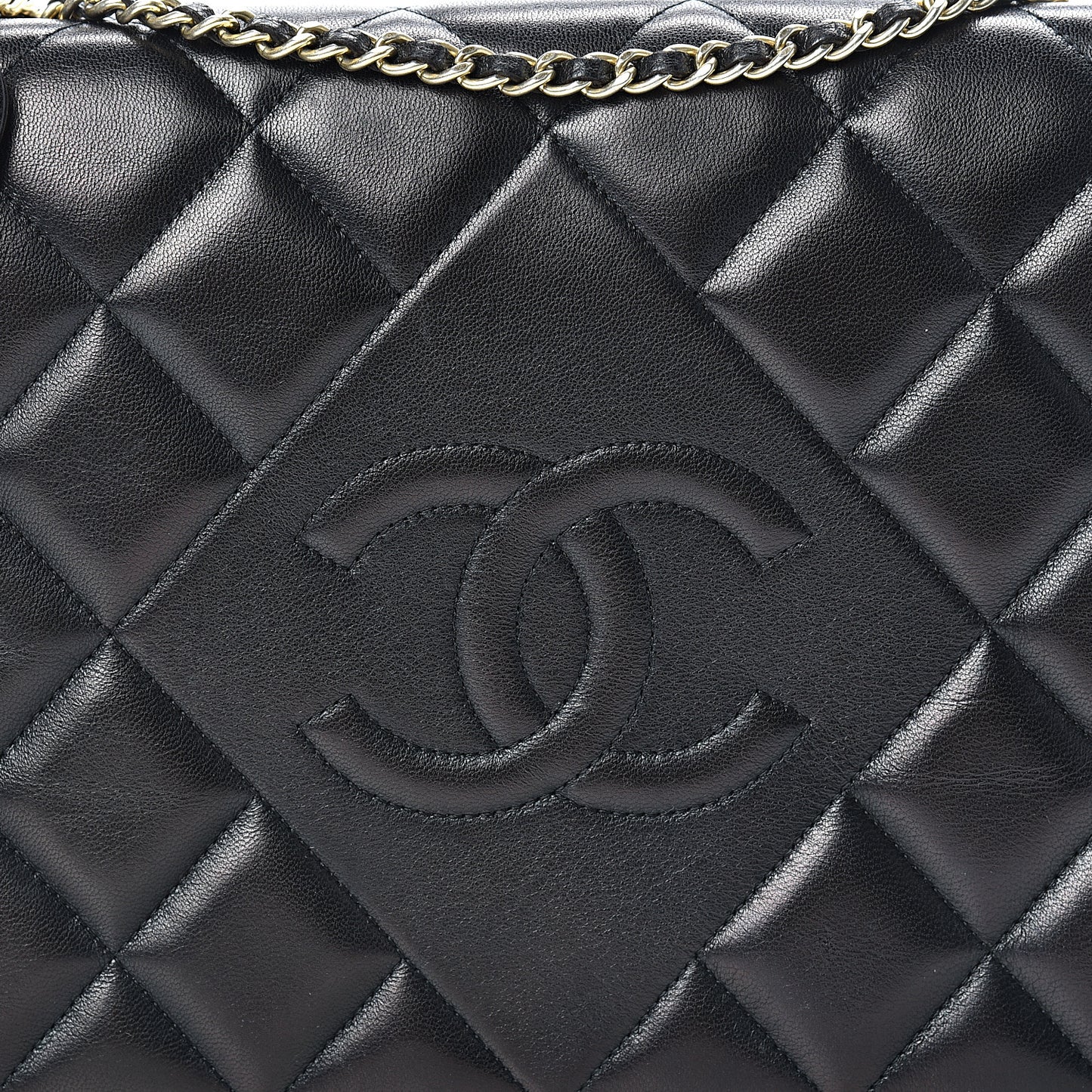 Lambskin Quilted Medium Diamond CC Flap Black