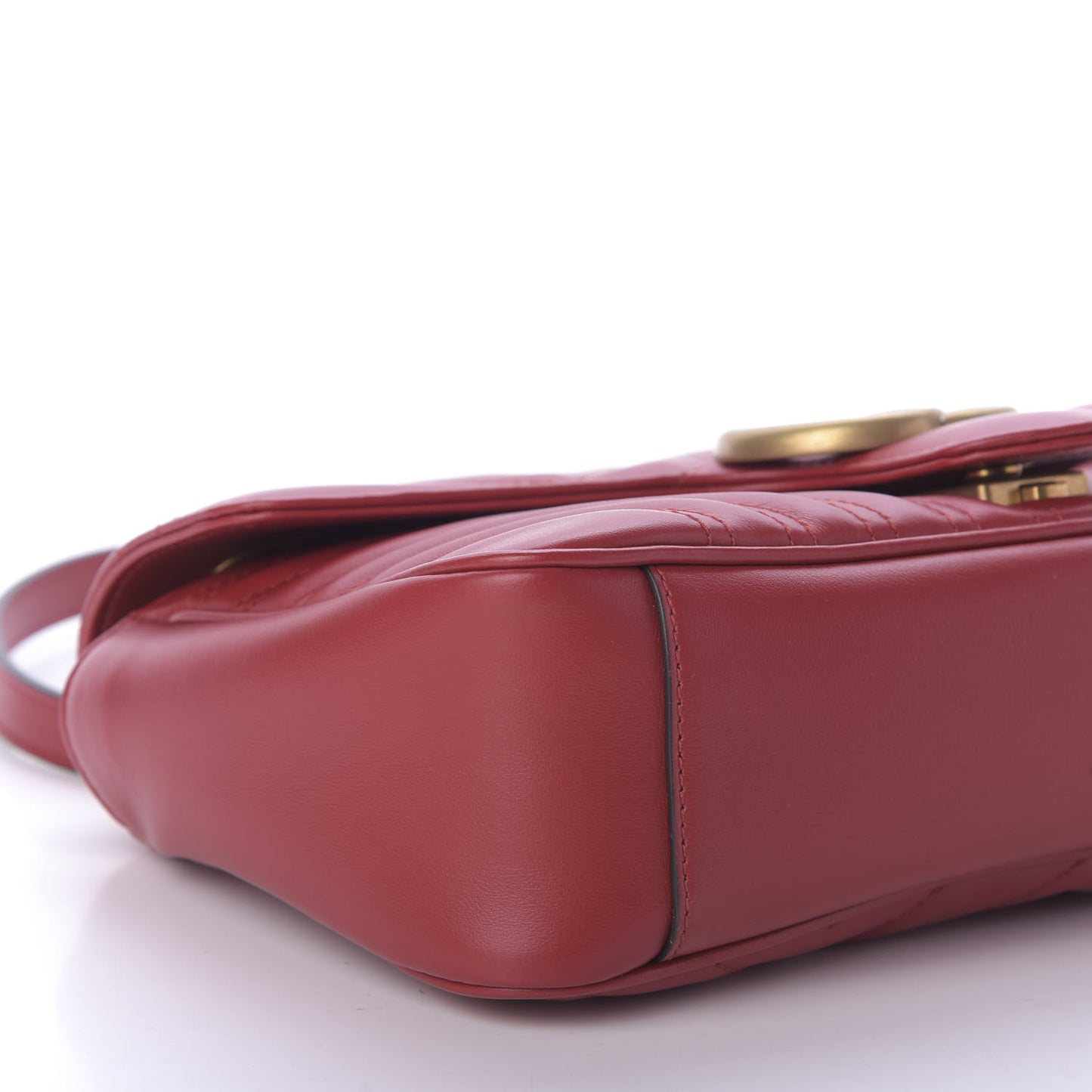 Calfskin Matelasse Small GG Marmont Shoulder Bag Hibiscus Red