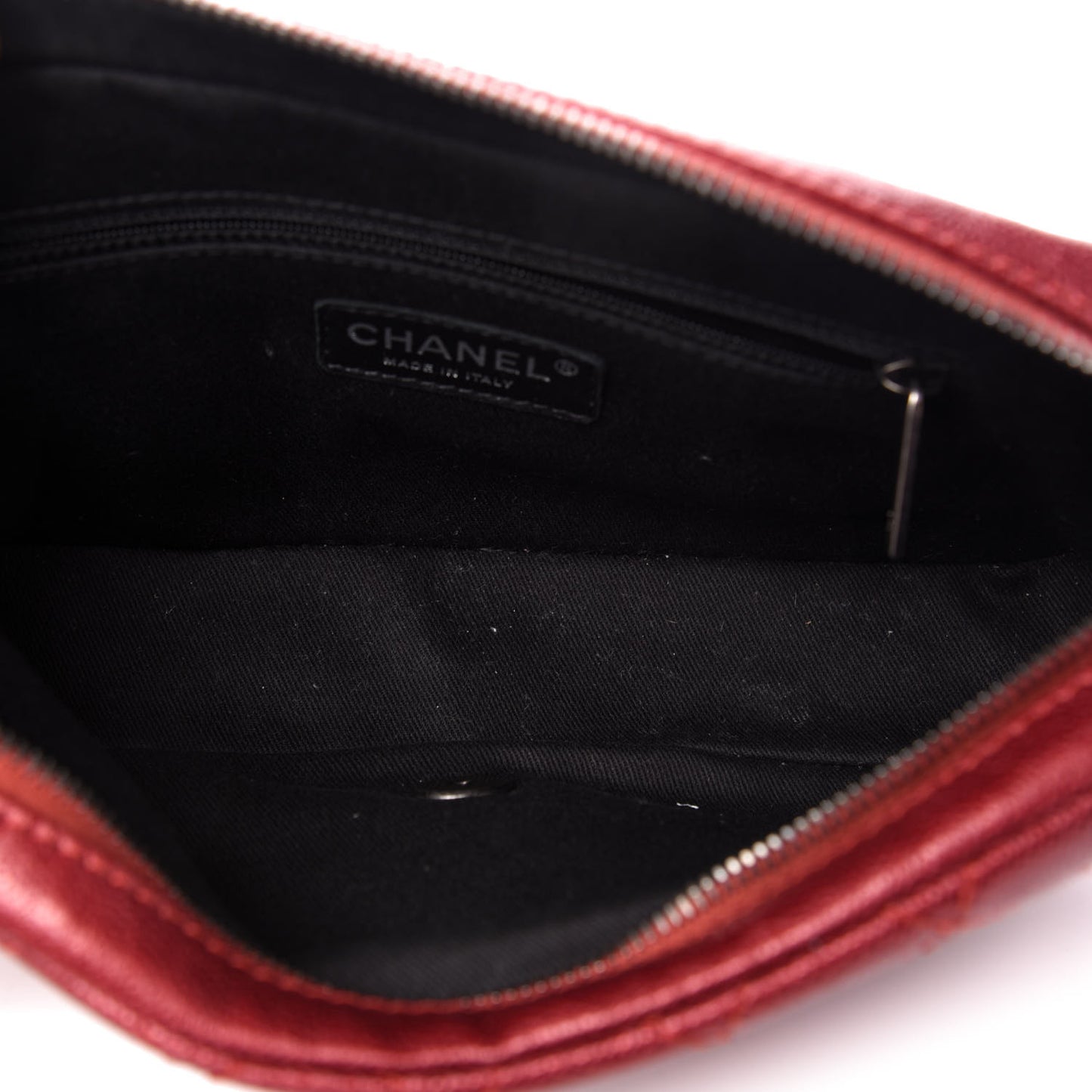 Iridescent Caviar Quilted Large Chic Flap Red
