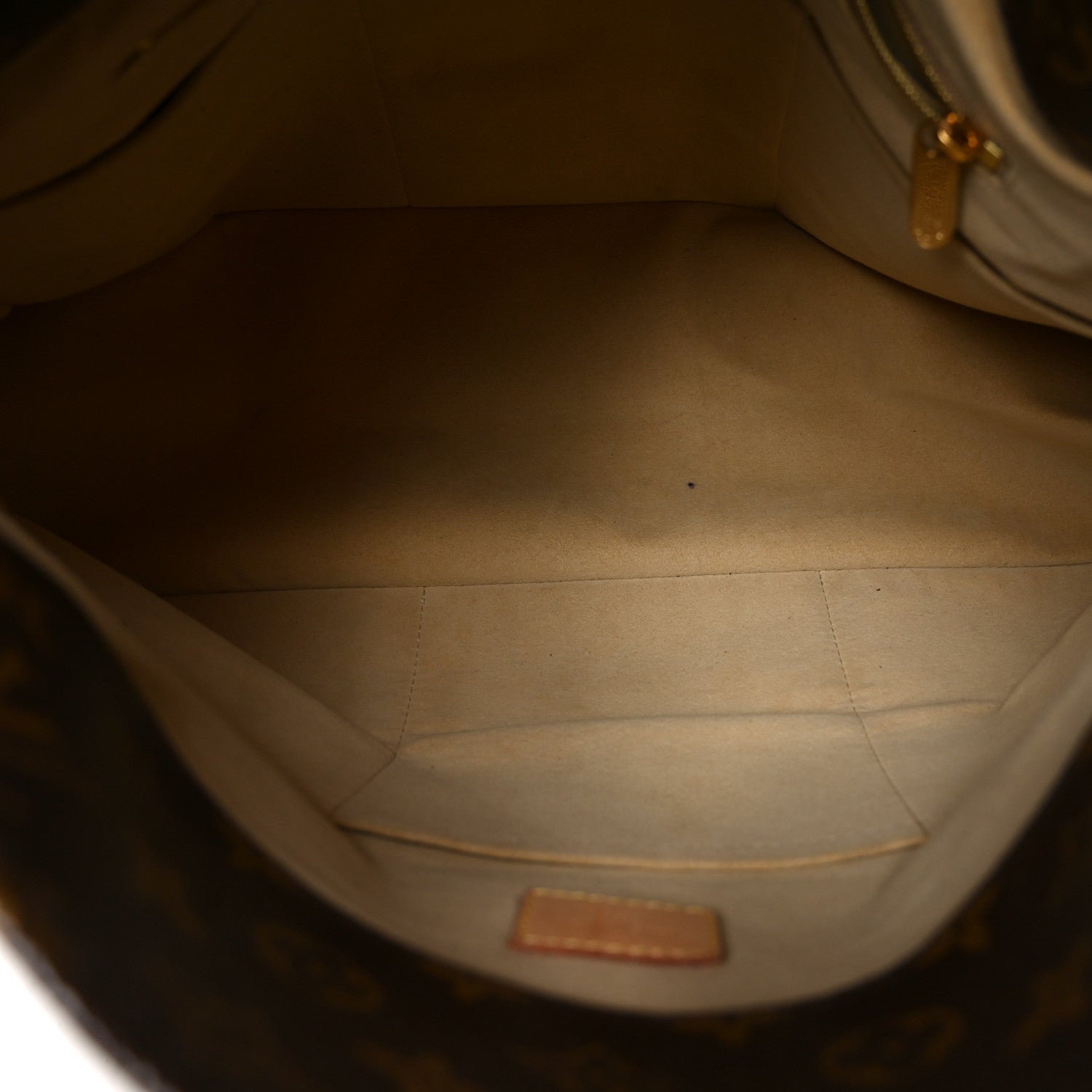 Louis Vuitton Monogram Artsy MM 5 of 10