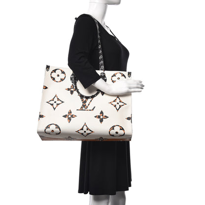 Louis Vuitton Monogram Giant Jungle Onthego GM Ivory 2 of 9