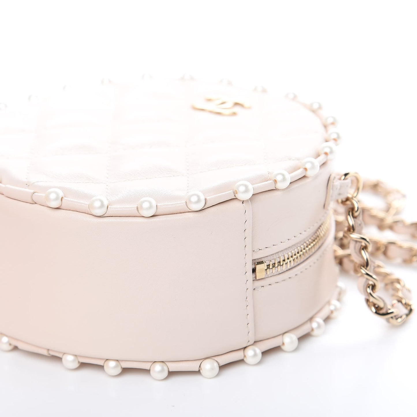 Calfskin Quilted Pearl Round Clutch With Chain White