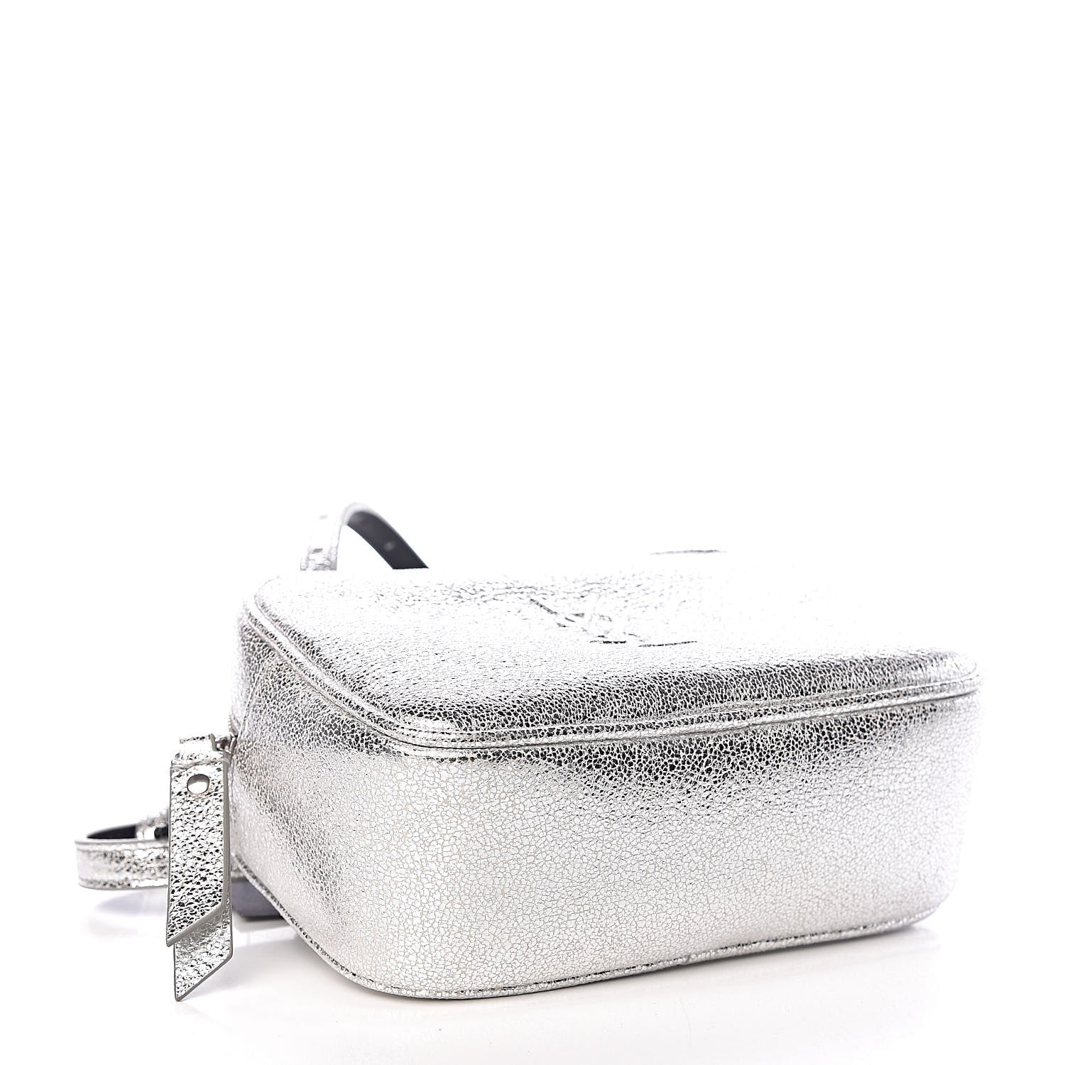 Saint Laurent Metallic Lambskin Monogram Lou Belt Bag Argento 4 of 9