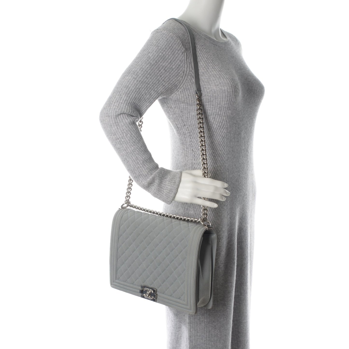 Iridescent Caviar Quilted Large Boy Flap Grey