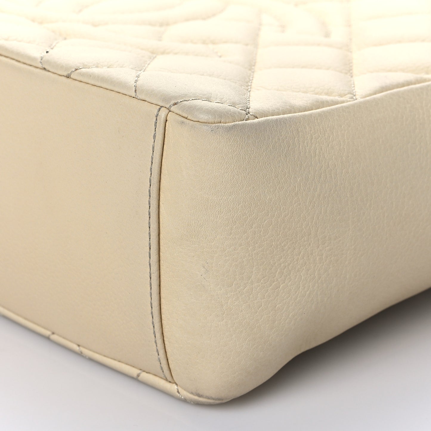 Caviar Quilted Petit Shopping Tote PST Light Beige