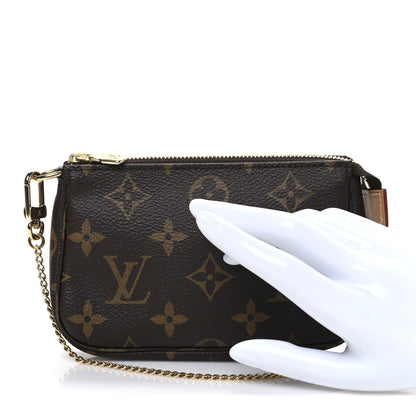 Louis Vuitton Monogram Mini Pochette Accessories 2 of 7
