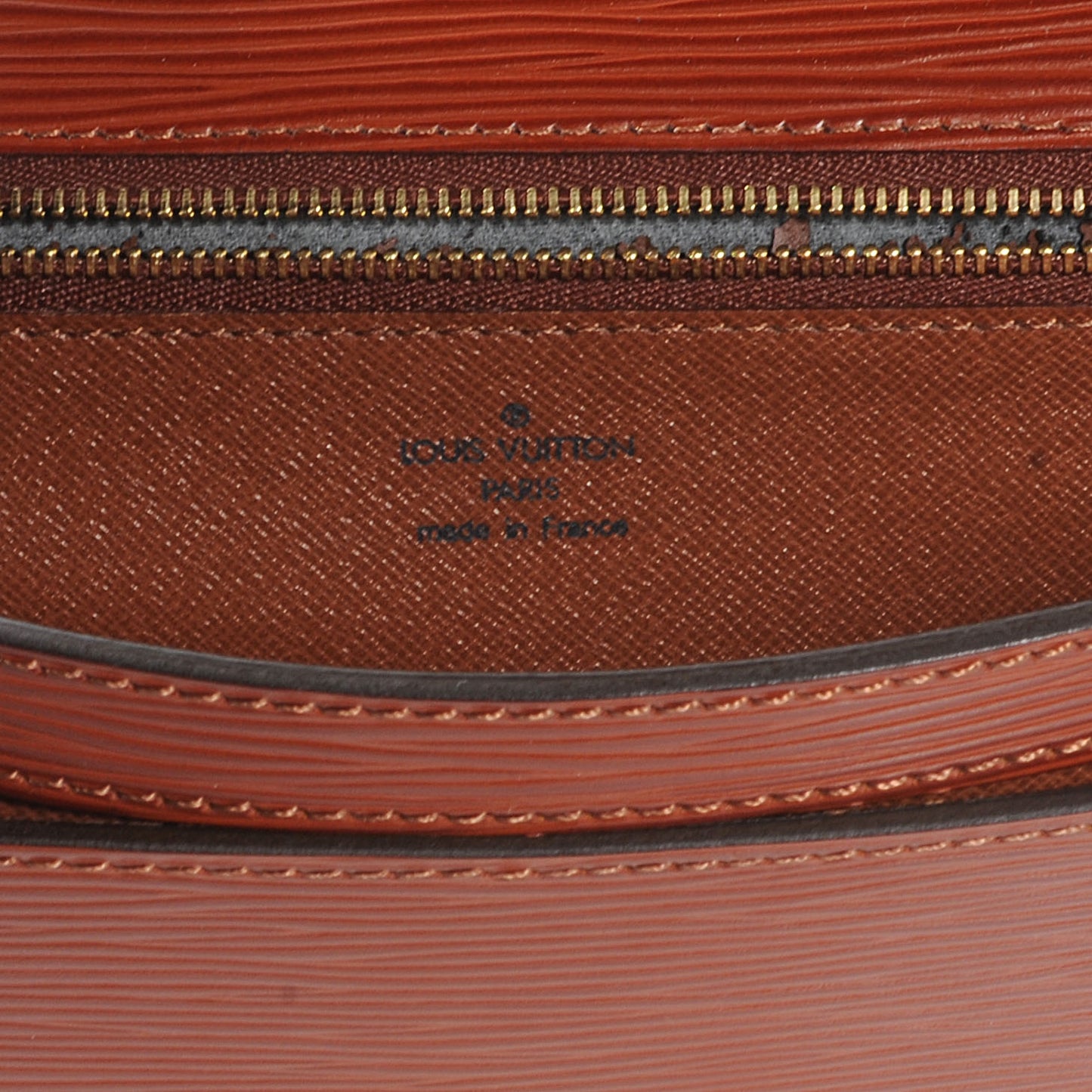 Epi Sellier Dragonne Pochette Fawn