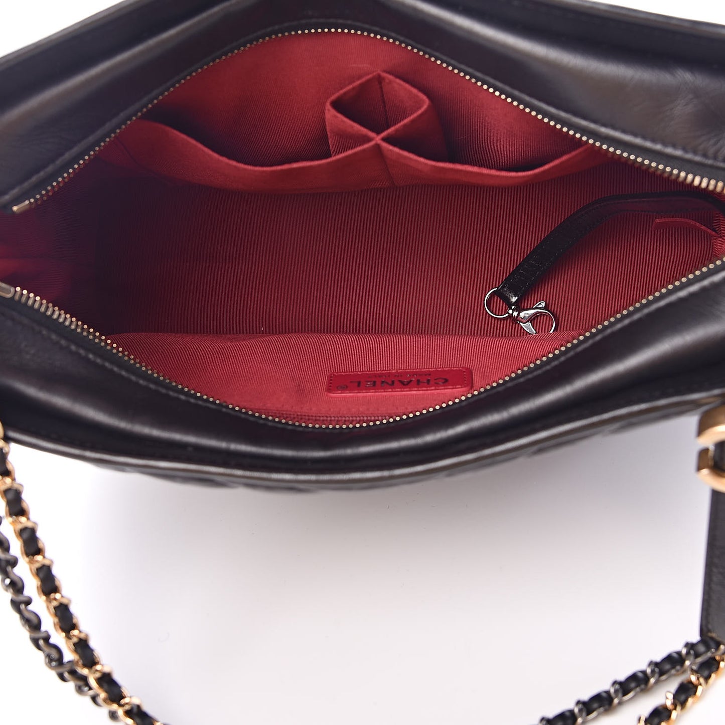 Aged Calfskin Chevron Quilted Medium Gabrielle Hobo Black