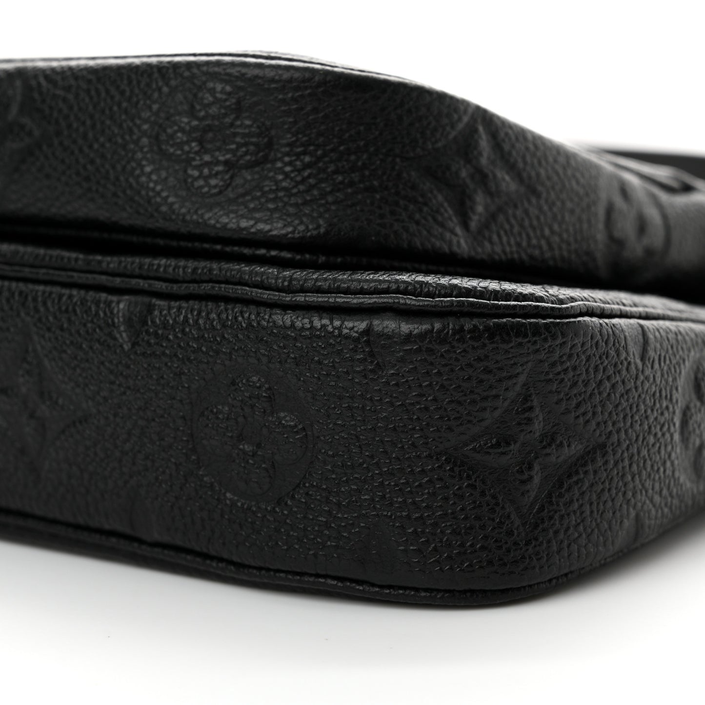 Empreinte Monogram Giant Multi Pochette Accessories Black