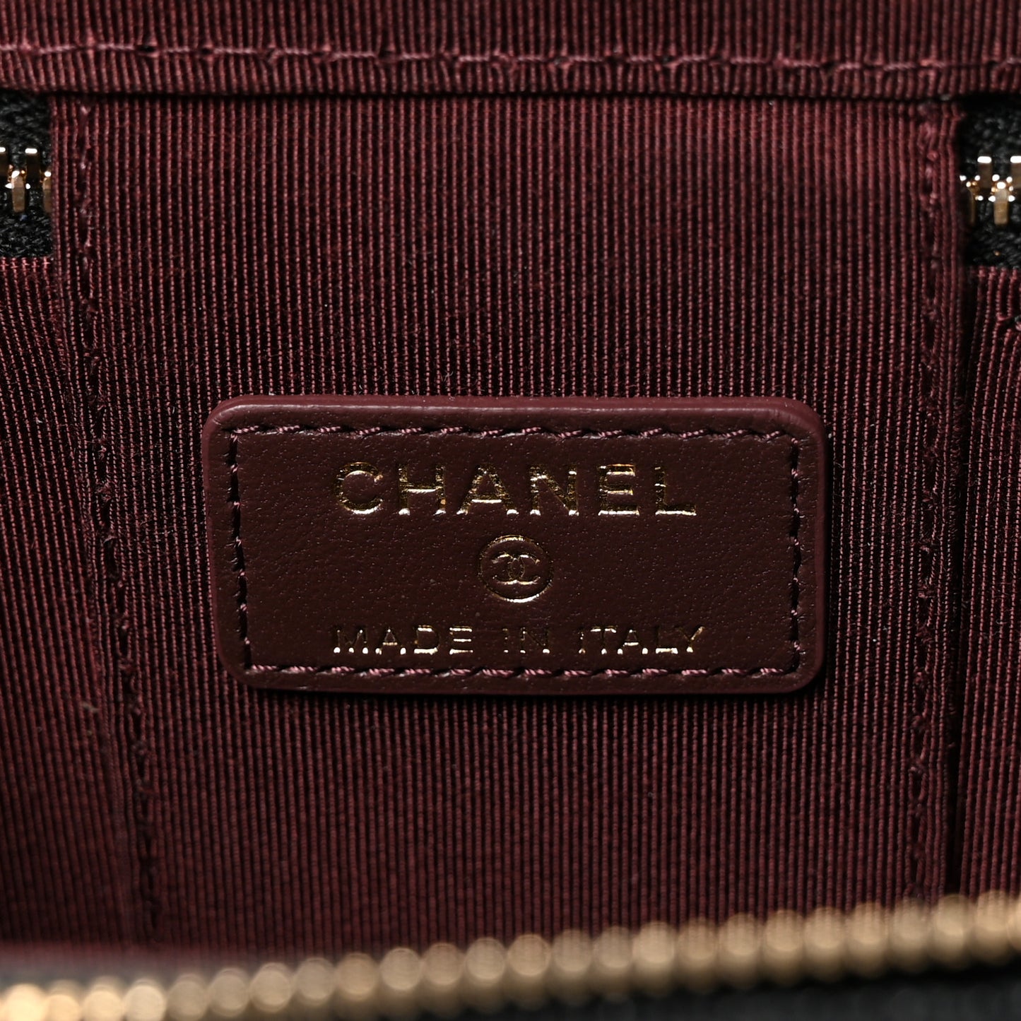 Caviar Quilted Mini Vanity Case With Chain Black