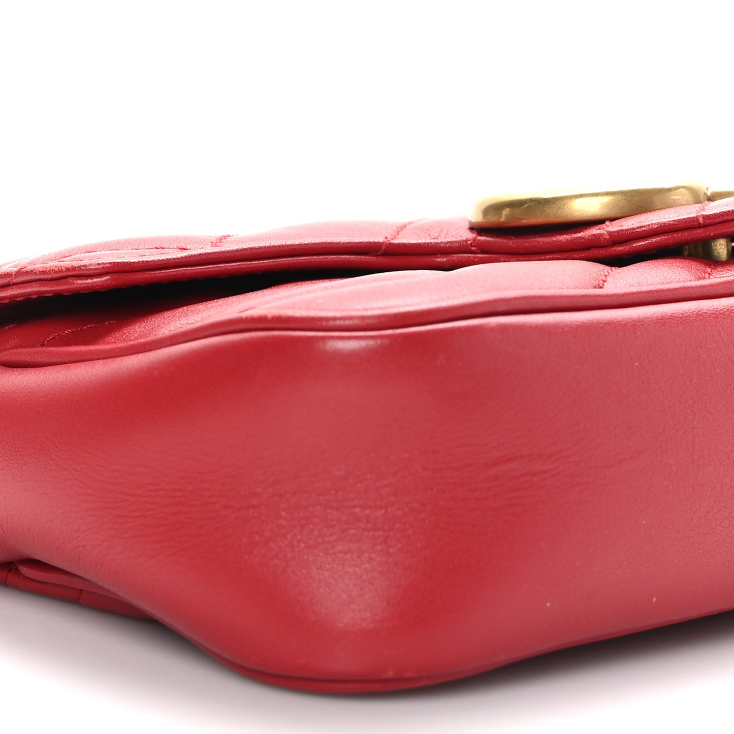 Calfskin Matelasse Super Mini GG Marmont Shoulder Bag Hibiscus Red
