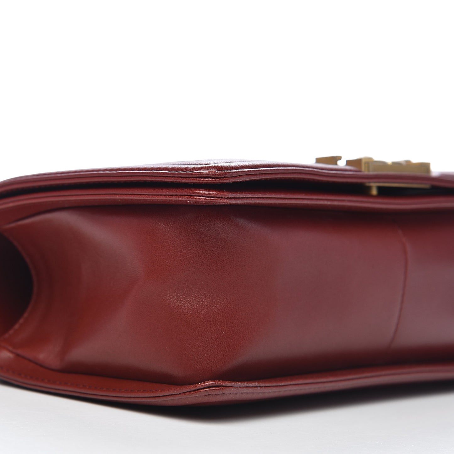 Lambskin Quilted Medium Boy Flap Burgundy