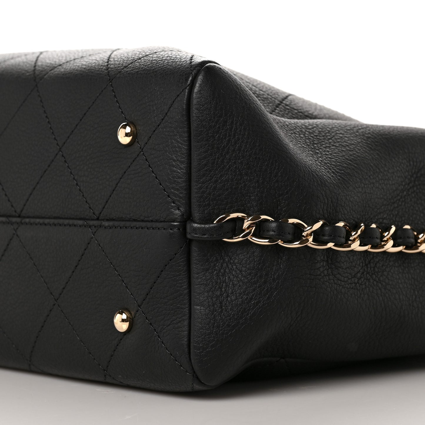 Bullskin Stitched Medium Shopping Bag Black