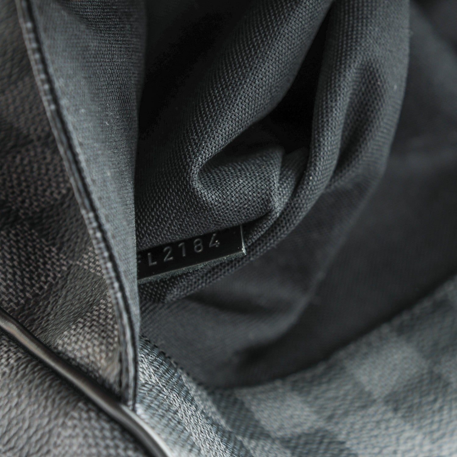 Louis Vuitton Damier Graphite District GM 151871 – FASHIONPHILE