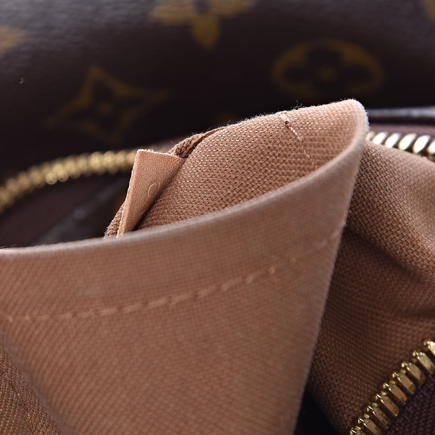 Monogram Sully PM