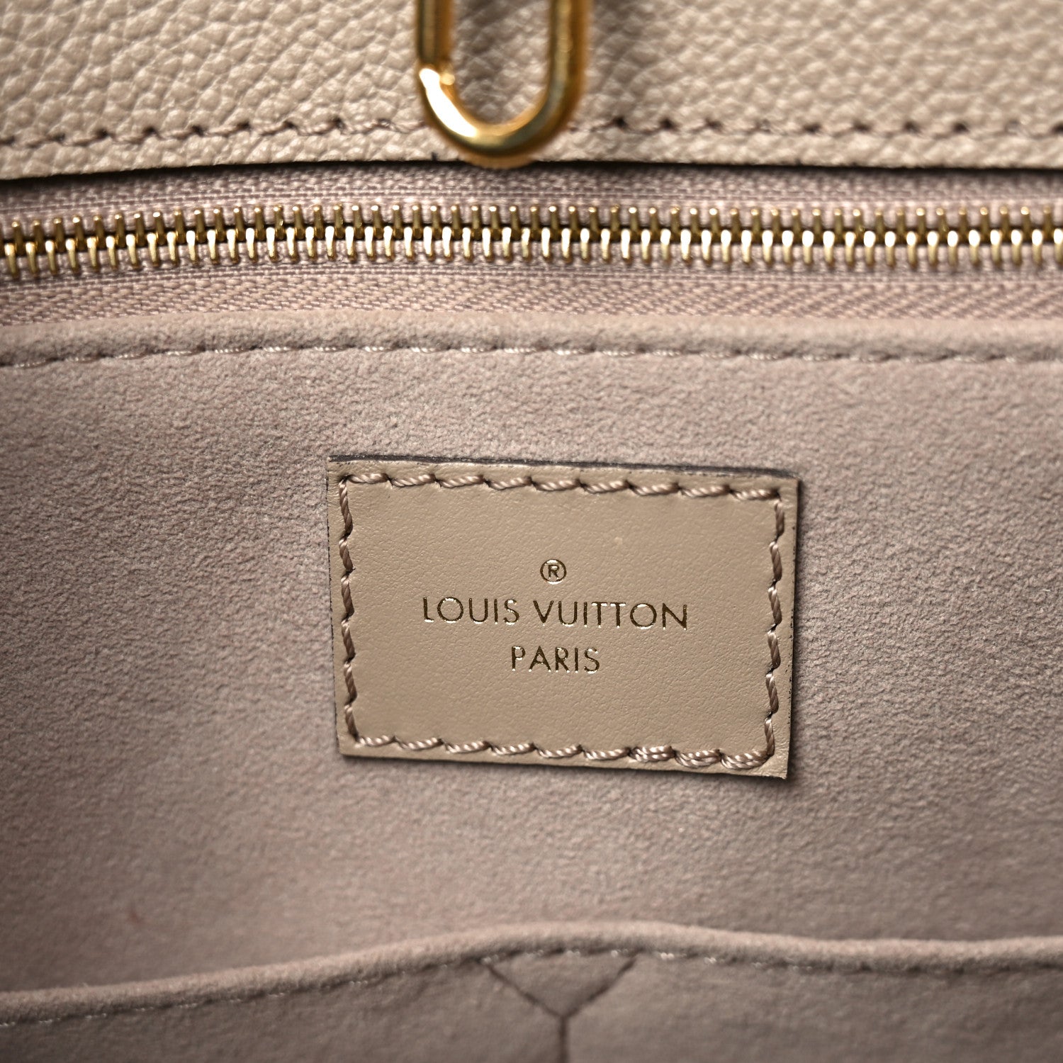 Louis Vuitton Empreinte Monogram Giant Onthego MM Tourterelle 6 of 9
