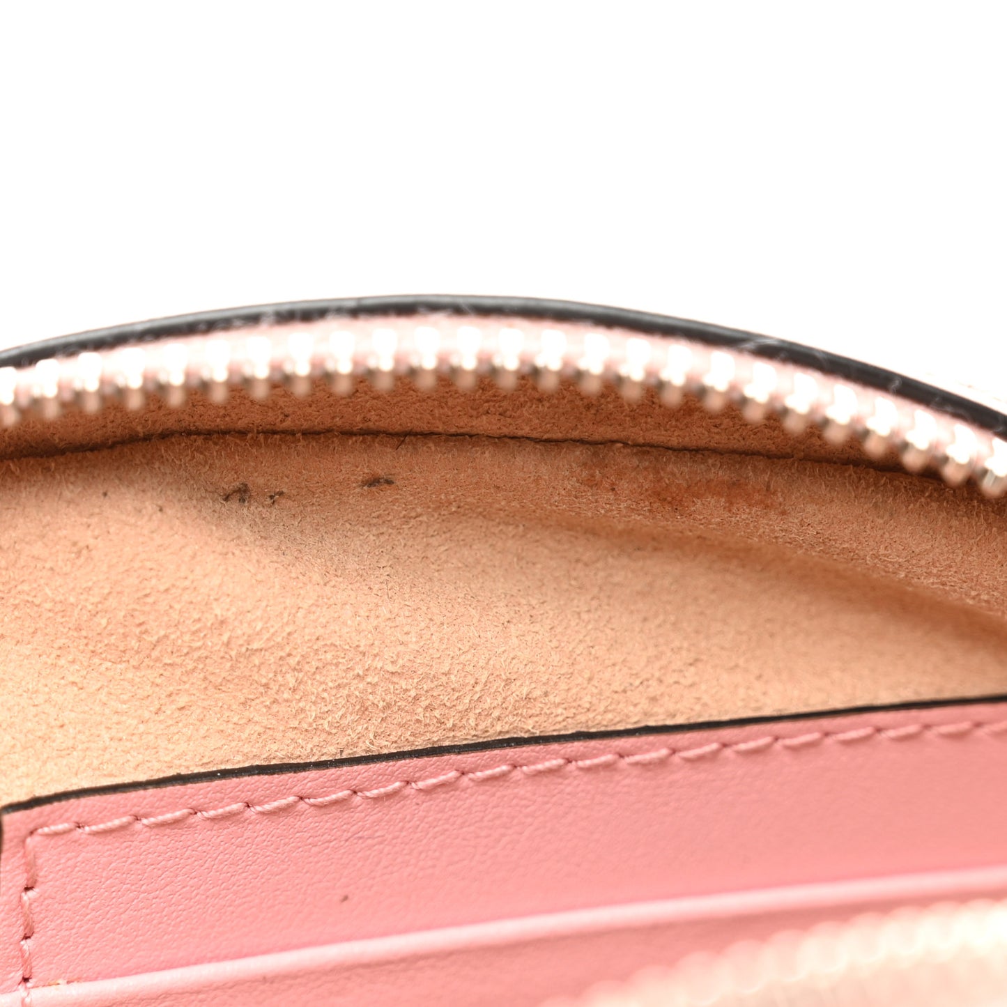 Calfskin Matelasse Mini GG Marmont Crossbody Bag Wild Rose