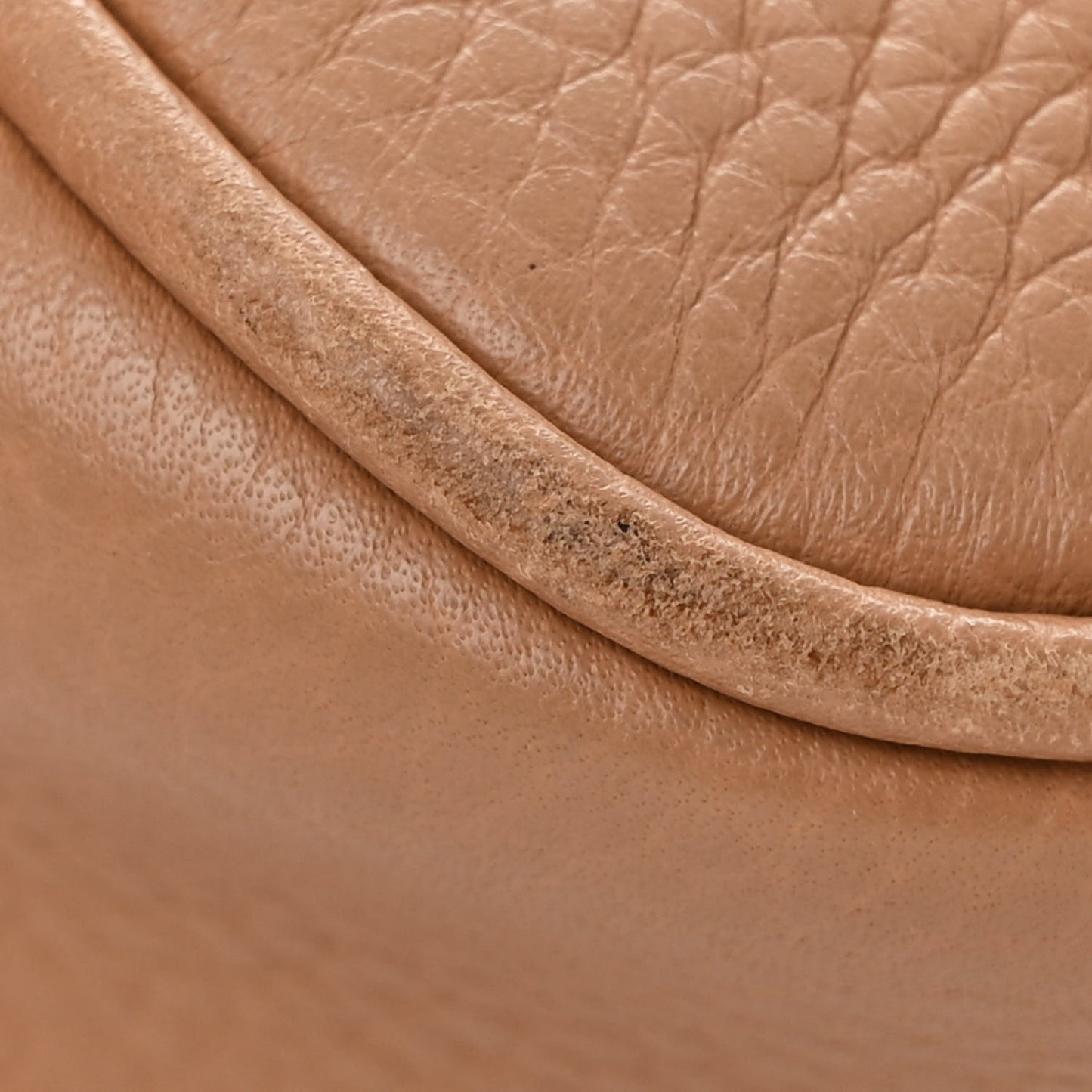 Pebbled Calfskin Small Soho Disco Bag Camelia