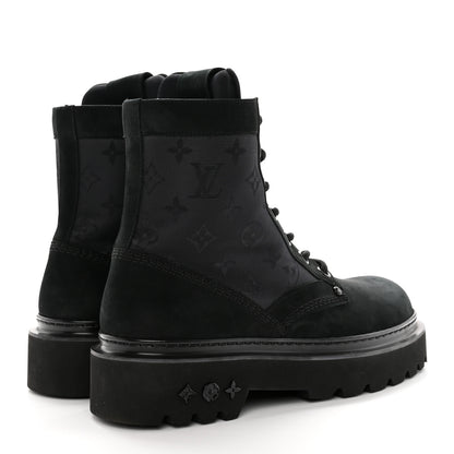 Louis Vuitton Suede Monogram Mens Flat Ranger Boots 9 4 of 14