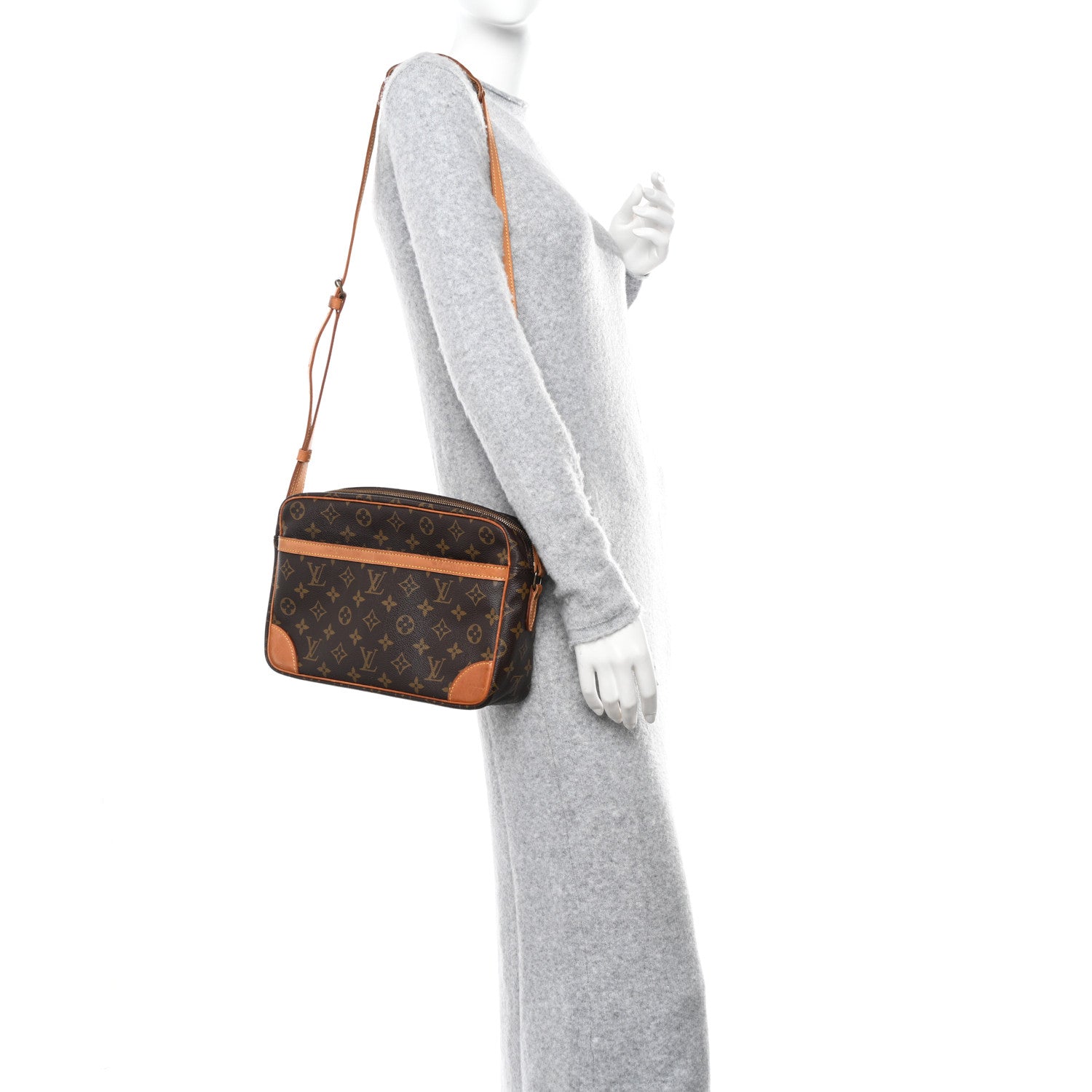 Louis Vuitton Monogram Trocadero 30 2 of 10