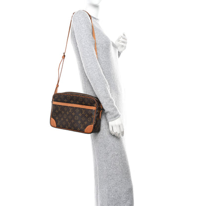 Louis Vuitton Monogram Trocadero 30 2 of 10