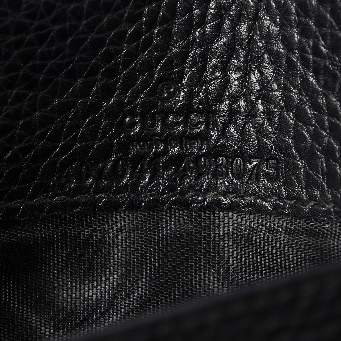 Pebbled Calfskin Soho Wallet on Chain Black
