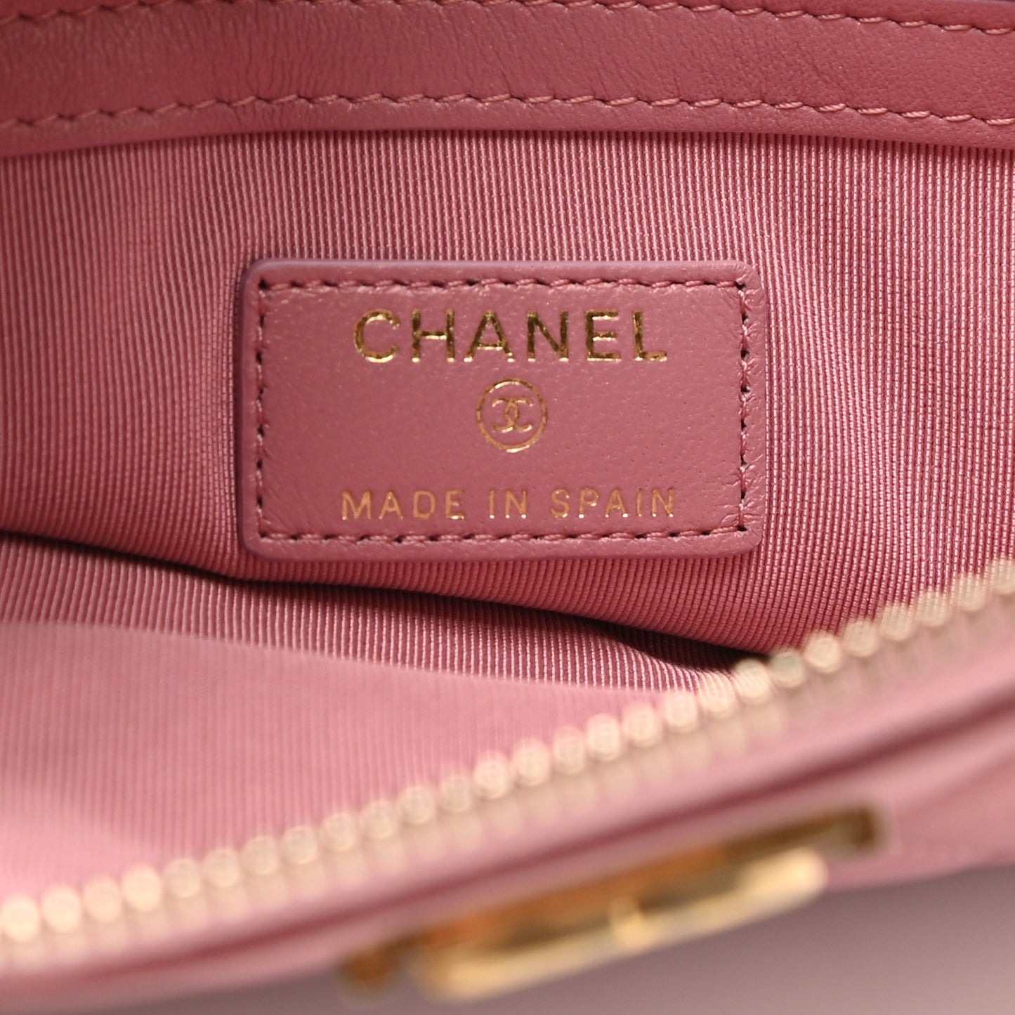 Metallic Lambskin Quilted Medium Boy Cosmetic Case Pink