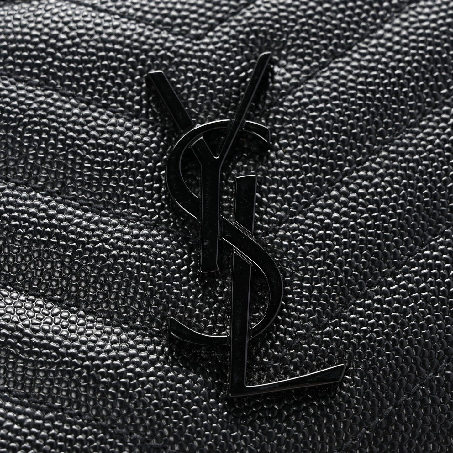 Grain De Poudre Matelasse Chevron Monogram Monochrome Compact Zip Around Wallet Black
