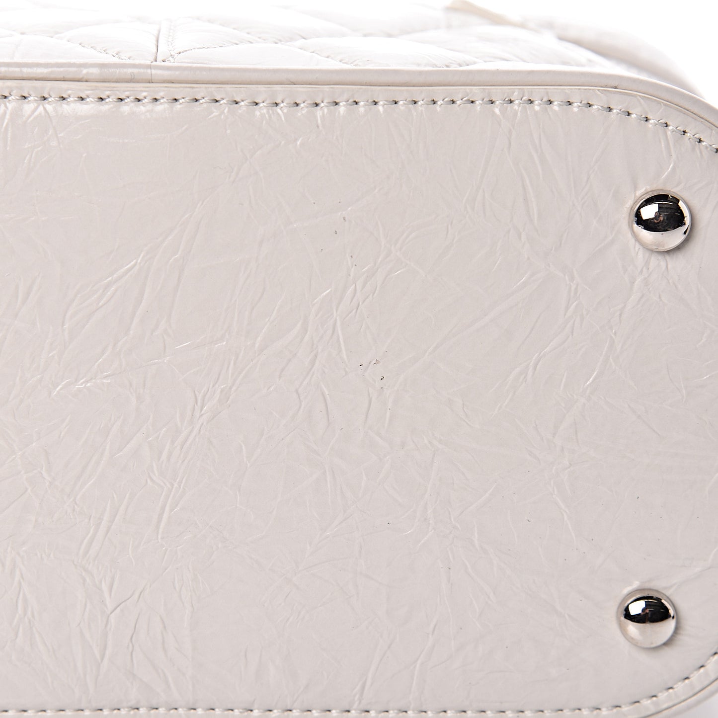 Crumpled Calfskin PVC Quilted Flap White
