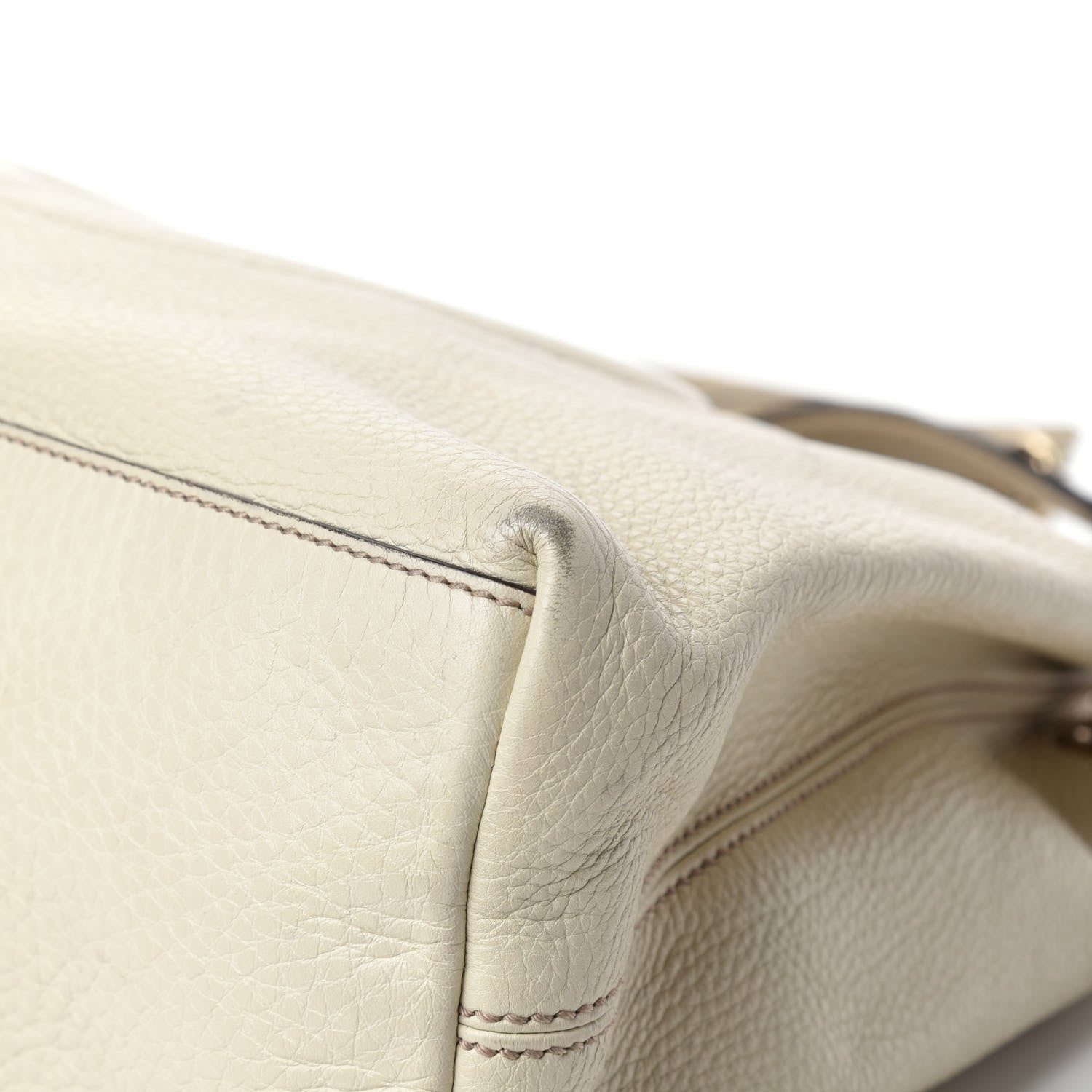 Gucci Pebbled Calfskin Medium Soho Chain Shoulder Bag Off White 9 of 14