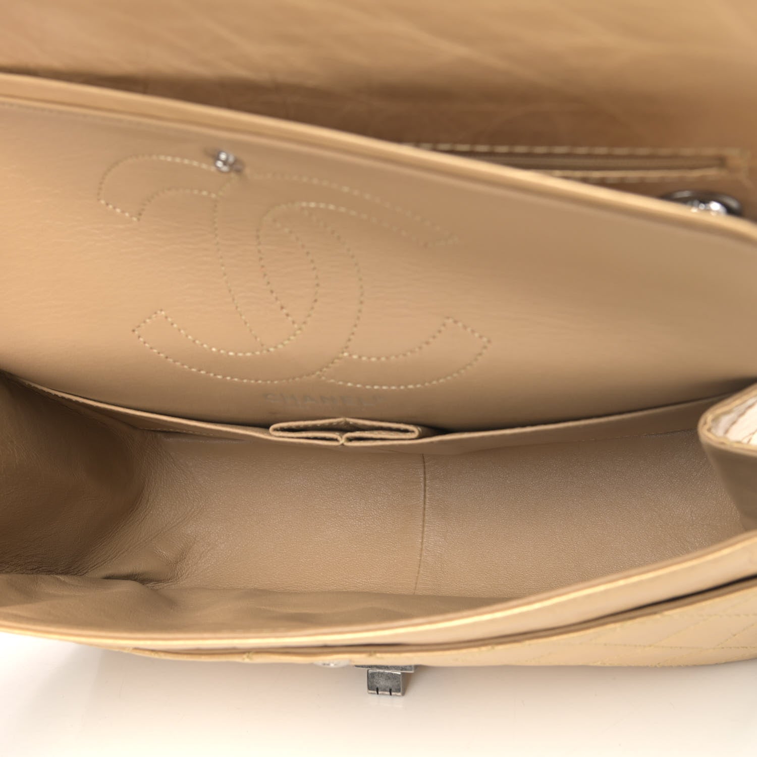 Chanel Metallic Aged Calfskin Quilted 2.55 Reissue 226 Flap Gold 4 of 4