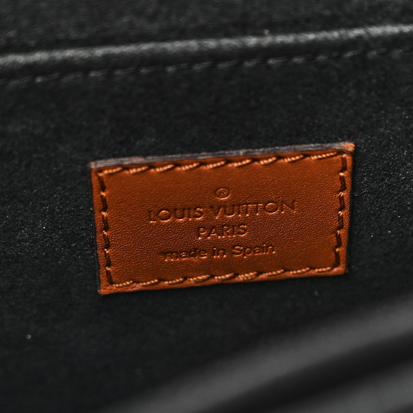 Reverse Monogram Dauphine MM