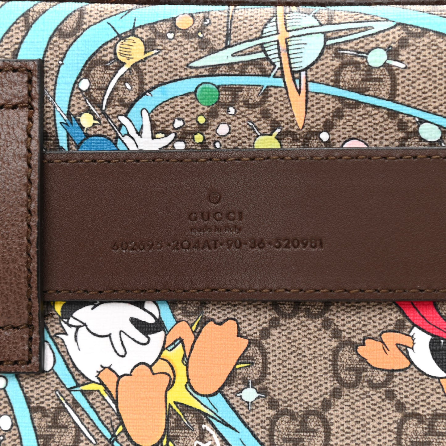 X DISNEY GG Supreme Monogram Donald Duck Small Interlocking G Belt Bag 90 36 Beige Multicolor New Acero