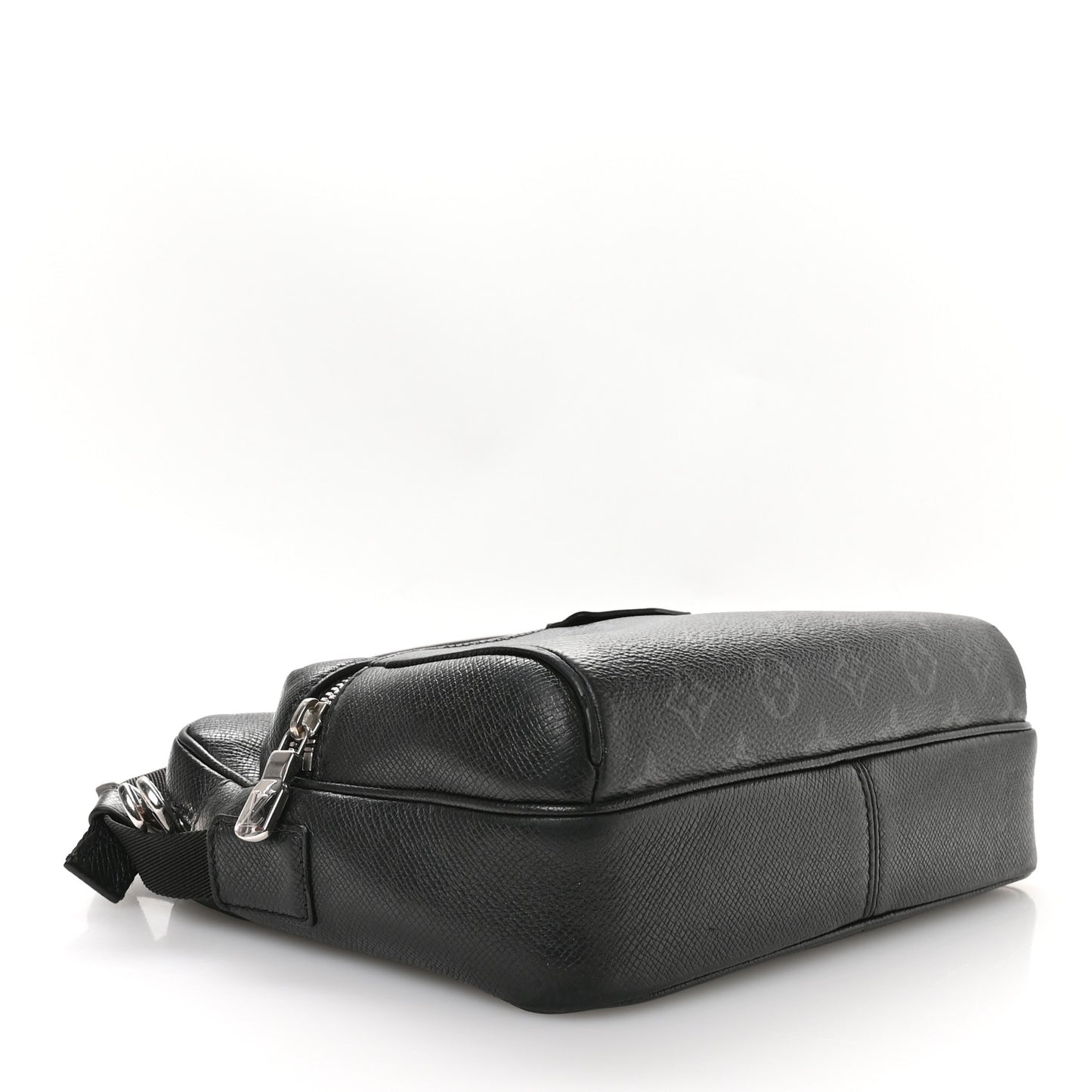 Taiga Monogram Eclipse Outdoor Messenger  Black