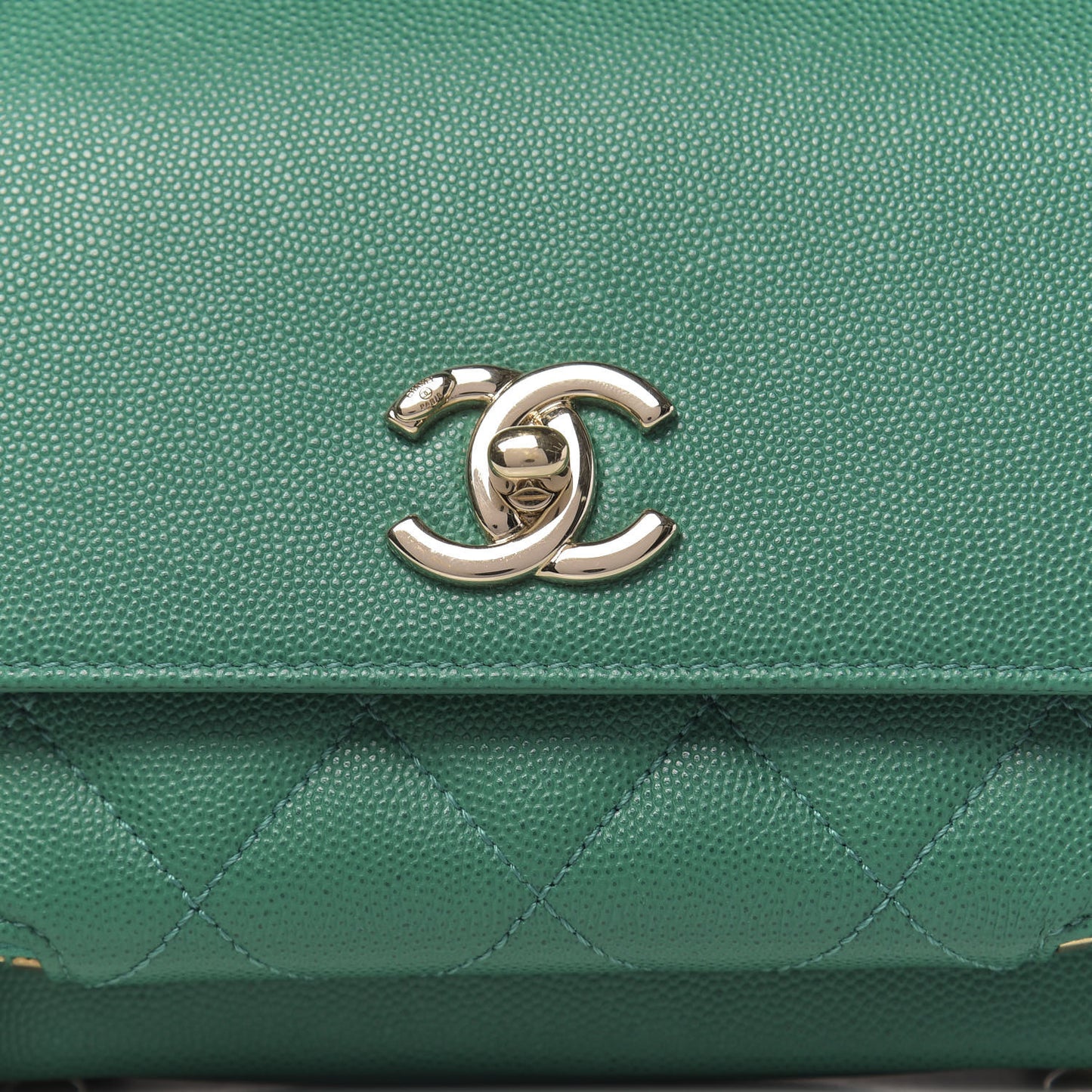 Caviar Quilted Mini Business Affinity Flap Green