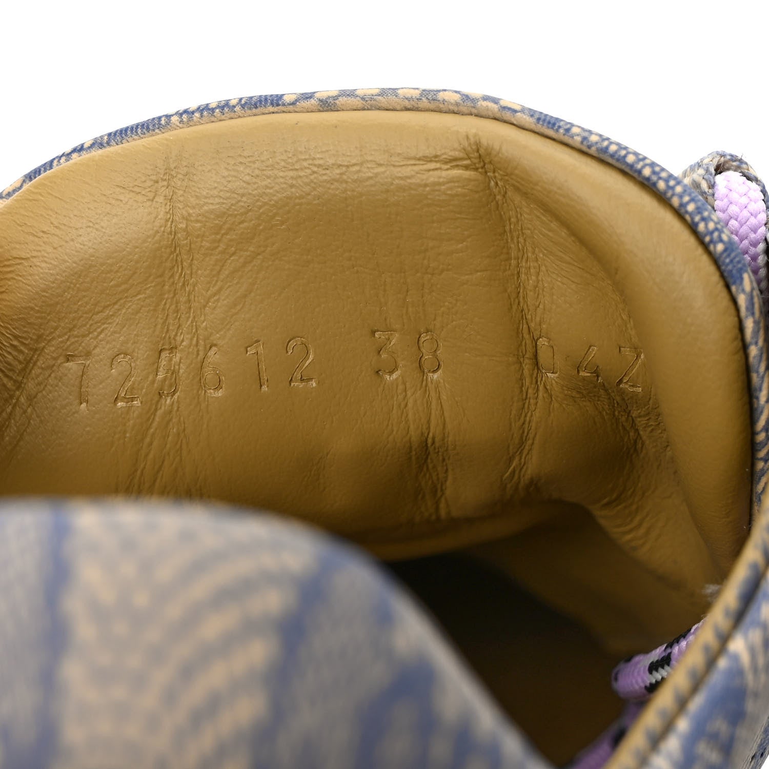 Gucci Ultralight Plume Calfskin Monogram Printed Womens Gucci Run Sneakers 38 Beige Blue 9 of 10