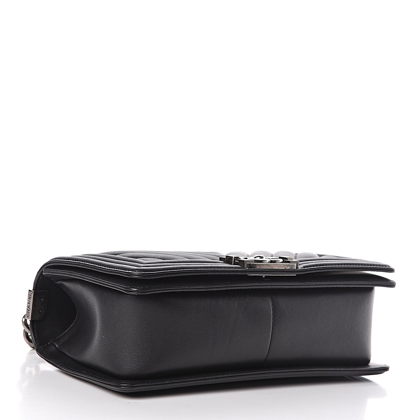 Calfskin Chevron Quilted Medium Boy Flap Black
