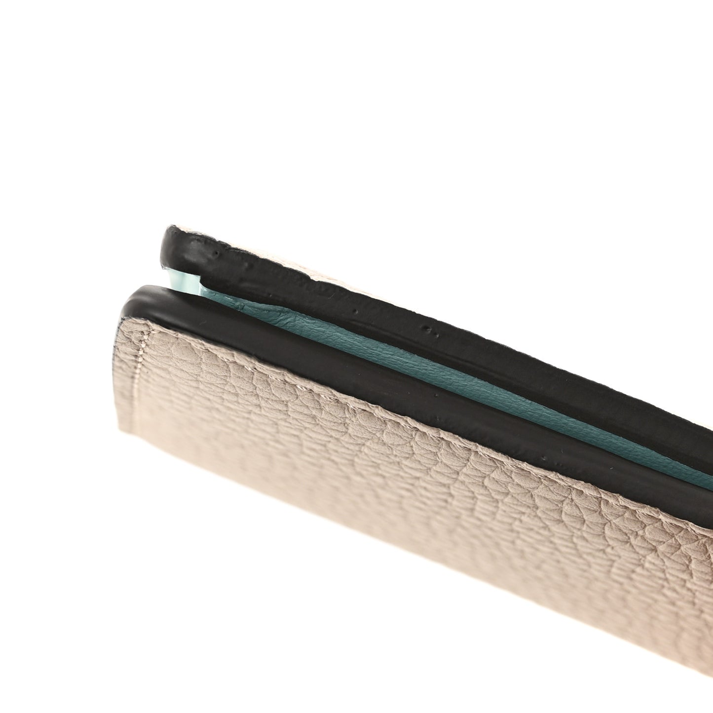 Taurillon LV Vertical Capucines Wallet Galet Aquamarine